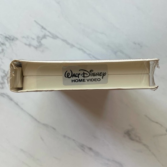 Walt Disney Masterpiece Collection Cinderella VHS Tape Clambshell NWT - Picture 7 of 9